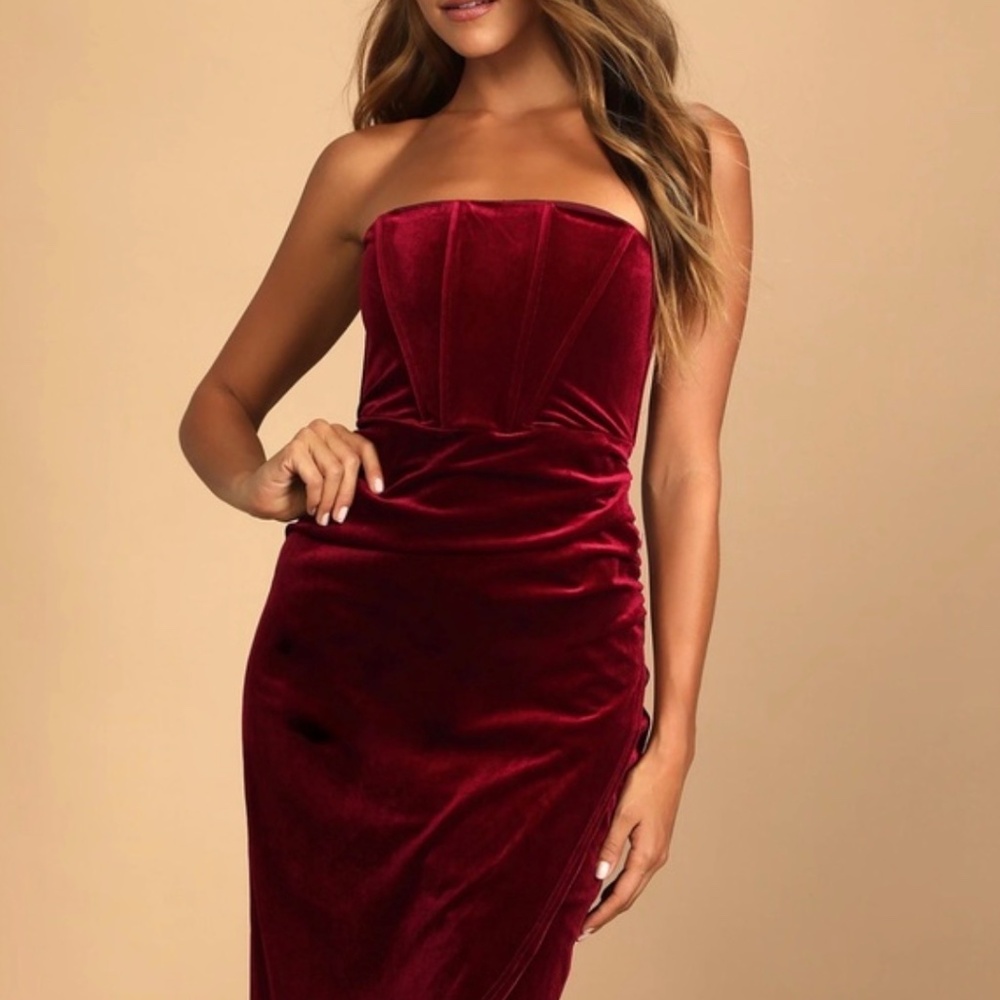 Lulus velvet wine strapless dress